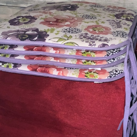 4/$20 Flowers Cork placemats & cushions - Picture 6 of 9